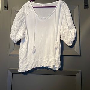 Maurices 1X White Top